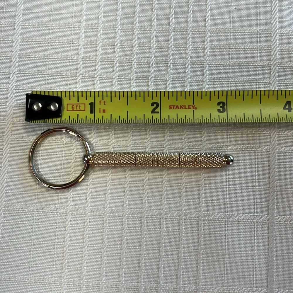3-in-1 Keychain w/Mini Screwdrivers - Picture 2 of 5